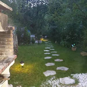 Chalet Type Studio De Charme Avec Jacuzzi Séjour à la campagne